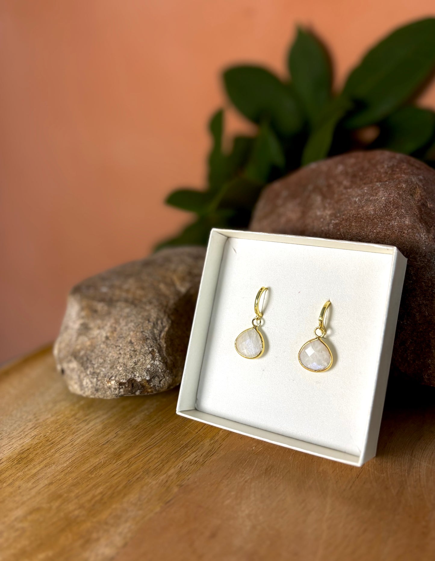 Grote druppel oorbellen | maansteen 925 silver