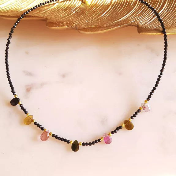 AVANI | Spinel, Hematiet en Toermalijn