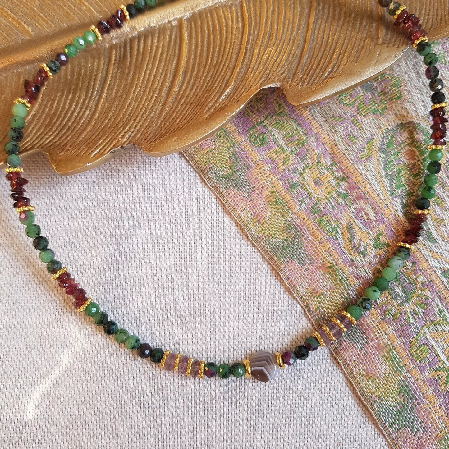 Tara Ketting – Zoisiet-Rubijn, Granaat, Amethist en Agaat