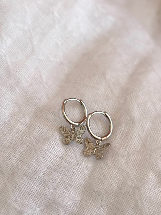 Zilverkleurige 925 Zilveren Papillon Huggy Hoop Oorbellen | Vlinder