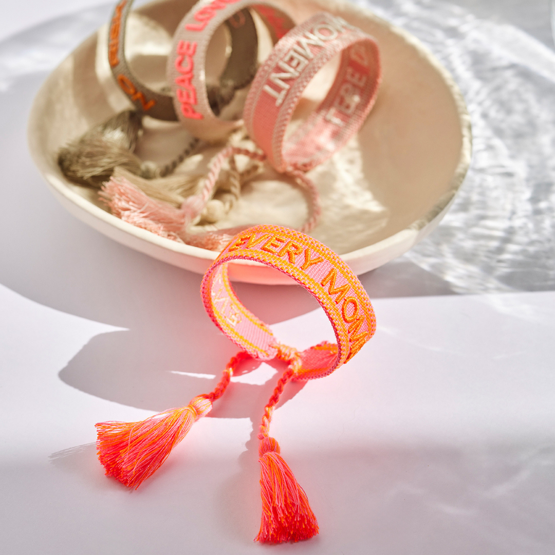 Geniet van elk moment statement armband
