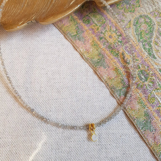 Tamanna ketting met labradoriet en maansteen